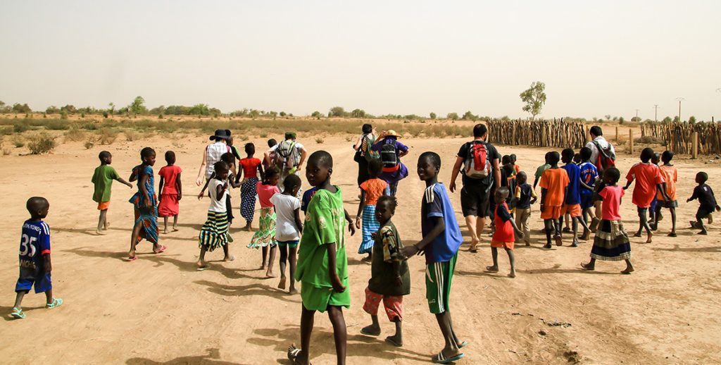 è un progetto di cooperazione tra Bernezzo e Madina Ndiathbé, volto a rafforzare i legami istituzionali e promuovere lo sviluppo rurale.
